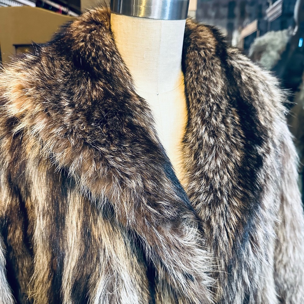 Givenchy Boutique Furs x Blum’s Vogue Luxurious Raccoon Fur Coat - Picture 4 of 7